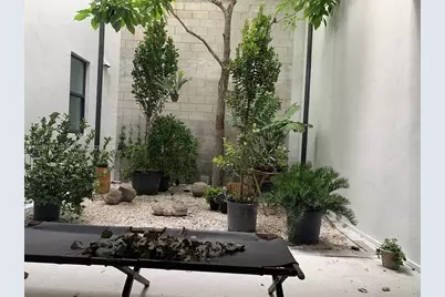 1053 NW 29th St, Miami, FL 33127 - Photo 17