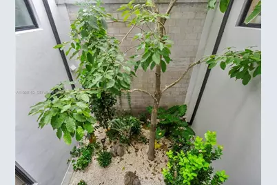 1053 NW 29th St, Miami, FL 33127 - Photo 51