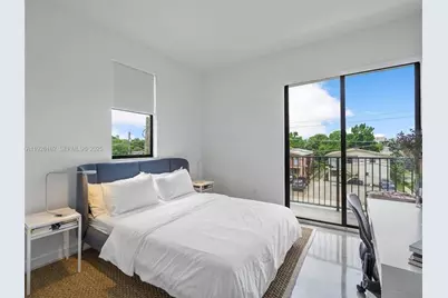 1053 NW 29th St, Miami, FL 33127 - Photo 43