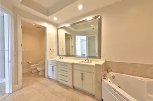 848 Brickell Key Dr, Miami, FL 33131 - Photo 19