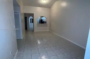 1251 SE 27th St, Homestead, FL 33035 - Photo 5