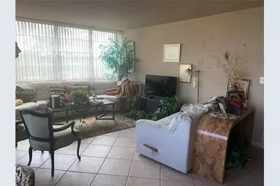 1400 Saint Charles #505, Pembroke Pines, FL 33026 - Photo 7
