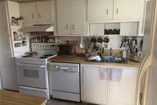 1400 Saint Charles, Pembroke Pines, FL 33026 - Photo 9