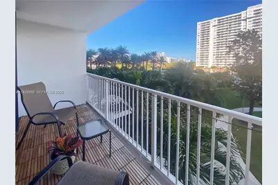 2801 NE 183rd St #310W, Aventura, FL 33160 - Photo 5