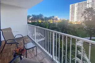 2801 NE 183rd St, Aventura, FL 33160 - Photo 5