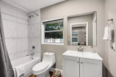 1100 NW 7th Ave, Fort Lauderdale, FL 33311 - Photo 13