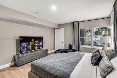 1100 NW 7th Ave, Fort Lauderdale, FL 33311 - Photo 11