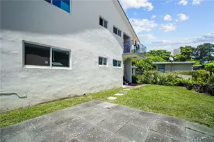 2622 NW 24th St, Miami, FL 33142 - Photo 15