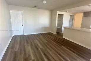 27347 SW 117th Pl, Homestead, FL 33032 - Photo 9