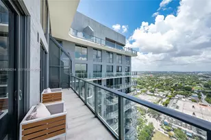 121 NE 34th St, Miami, FL 33137 - Photo 5