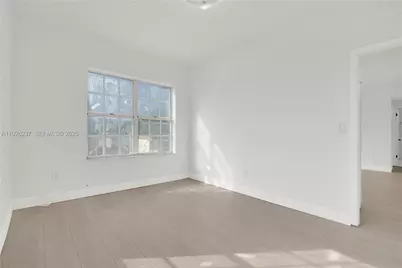 963 SW 6th St #2, Miami, FL 33130 - Photo 9