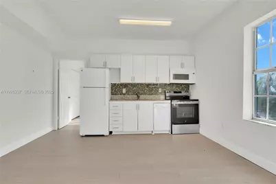 963 SW 6th St #2, Miami, FL 33130 - Photo 19