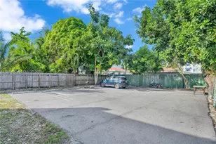 963 SW 6th St, Miami, FL 33130 - Photo 39