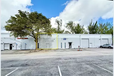 1020 NW 1st Ct, Hallandale Beach, FL 33009 - Photo 3