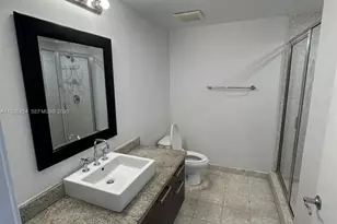 185 SW 7th St, Miami, FL 33130 - Photo 7