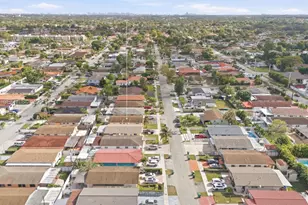 10551 SW 27th St, Miami, FL 33165 - Photo 29