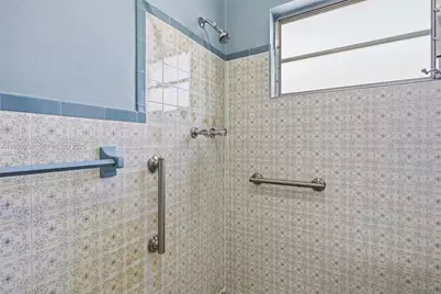 10551 SW 27th St, Miami, FL 33165 - Photo 15