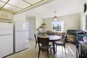 10551 SW 27th St, Miami, FL 33165 - Photo 13