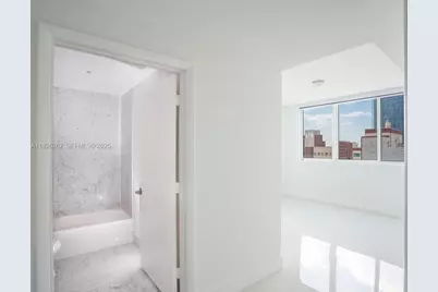 244 Biscayne Blvd #1802, Miami, FL 33132 - Photo 7