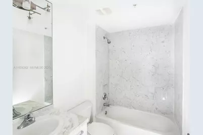 244 Biscayne Blvd #1802, Miami, FL 33132 - Photo 13
