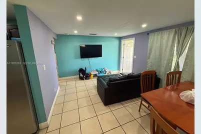 1299 NE 40th Ct #1299, Oakland Park, FL 33334 - Photo 11