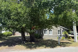 1299 NE 40th Ct, Oakland Park, FL 33334 - Photo 15