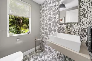 2729 N Bay Rd, Miami Beach, FL 33140 - Photo 35