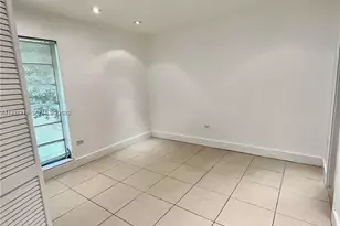 7250 SW 94th Pl, Miami, FL 33173 - Photo 9