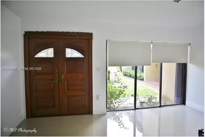 1990 Brickell Ave #O, Miami, FL 33129 - Photo 11