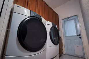 20401 SW 184th St, Miami, FL 33187 - Photo 29