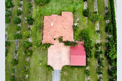 20401 SW 184th St, Miami, FL 33187 - Photo 11