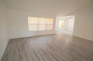 2420 NW 33rd St, Oakland Park, FL 33309 - Photo 13