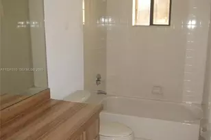 405 SE 14th St, Dania Beach, FL 33004 - Photo 17