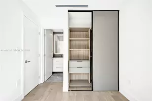 200 Sunrise Dr, Key Biscayne, FL 33149 - Photo 27