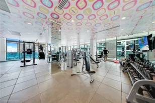 31 SE 6th St, Miami, FL 33131 - Photo 17