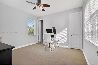 120 Villa Nueva Pl, Palm Beach Gardens, FL 33418 - Photo 29