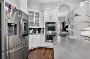 120 Villa Nueva Pl, Palm Beach Gardens, FL 33418 - Photo 13