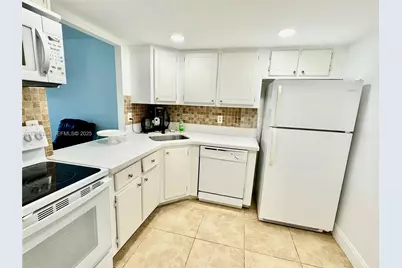 801 Three Islands Blvd #417, Hallandale Beach, FL 33009 - Photo 1