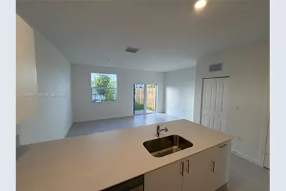 2772 SE 26 Ave #2772, Homestead, FL 33035 - Photo 5