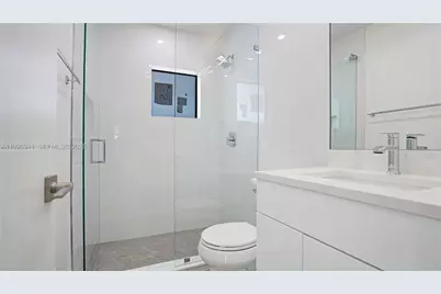 1119 W Las Olas Blvd #3, Fort Lauderdale, FL 33312 - Photo 11