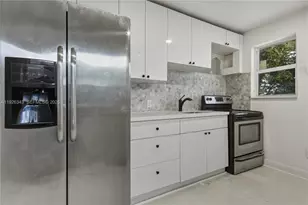 11961 SW 214th St, Miami, FL 33177 - Photo 3