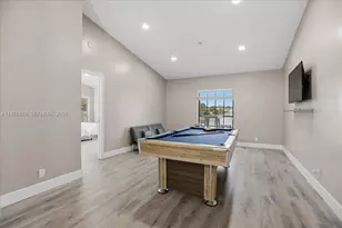 9111 S Lake Miramar Cir, Miramar, FL 33025 - Photo 9