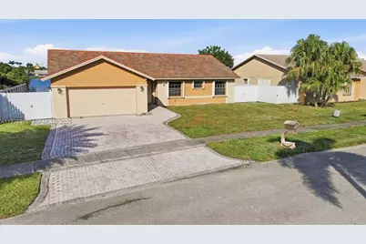 9111 S Lake Miramar Cir, Miramar, FL 33025 - Photo 3
