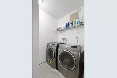 9111 S Lake Miramar Cir, Miramar, FL 33025 - Photo 27