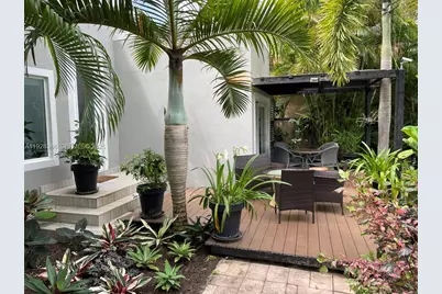 2654 SW 25th Ter #0, Miami, FL 33133 - Photo 33