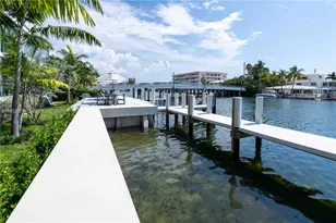 8425 Crespi Blvd, Miami Beach, FL 33141 - Photo 25