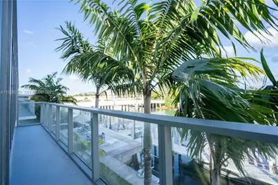 8425 Crespi Blvd #TH3, Miami Beach, FL 33141 - Photo 15
