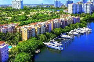 19655 E Country Club Dr, Aventura, FL 33180 - Photo 3