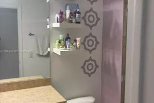 4779 Collins Ave, Miami Beach, FL 33140 - Photo 29