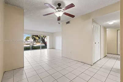 9371 Fontainebleau Blvd #I112, Miami, FL 33172 - Photo 5